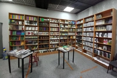 Книжный магазин «НЛО» в Петербурге будет закрыт с 30 октября по 7 ноября