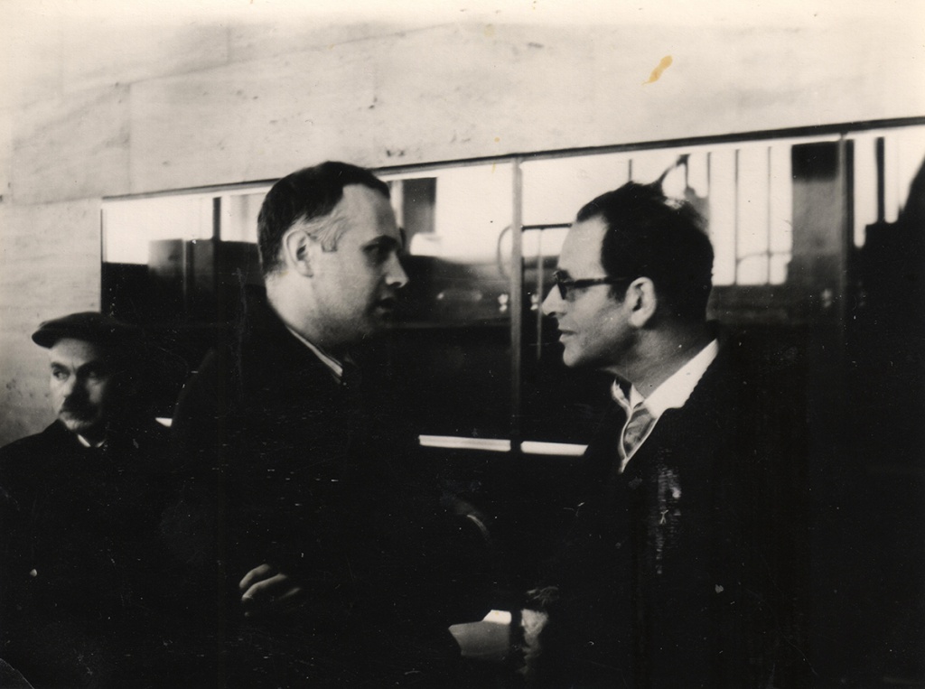 003- Е.Г. Эткинд и Азадовский. 1974..jpg