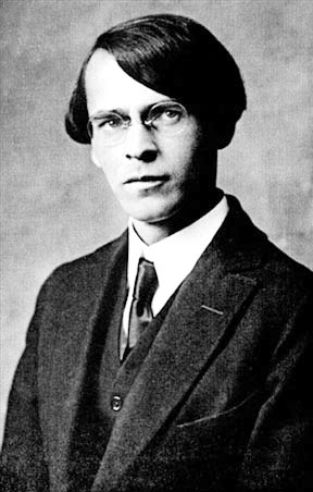 «Дар тайнослышанья тяжелый…» (отрывок, «Семь искусств»)